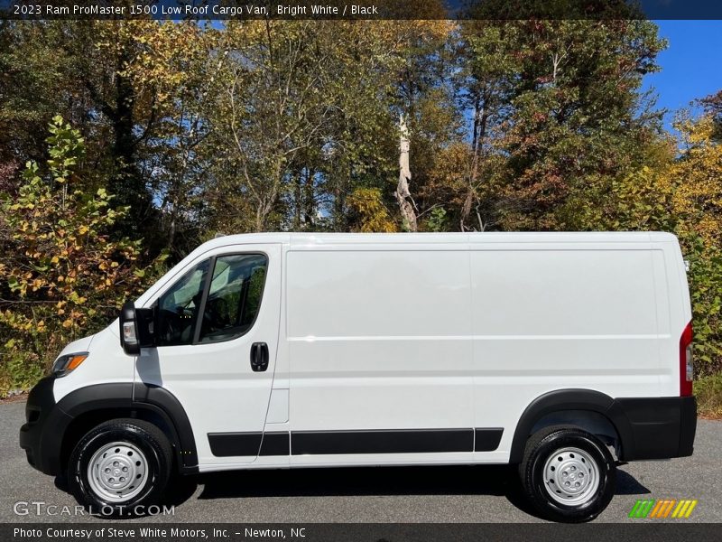 Bright White / Black 2023 Ram ProMaster 1500 Low Roof Cargo Van