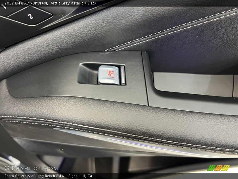 Arctic Gray Metallic / Black 2022 BMW X7 xDrive40i