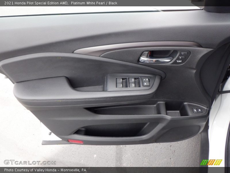 Platinum White Pearl / Black 2021 Honda Pilot Special Edition AWD