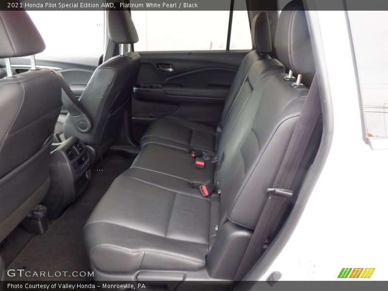 Platinum White Pearl / Black 2021 Honda Pilot Special Edition AWD