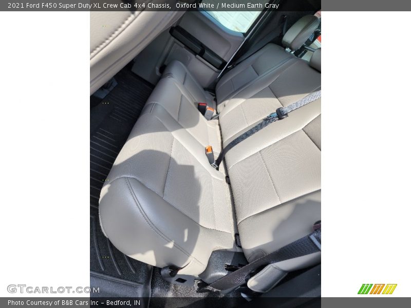 Oxford White / Medium Earth Gray 2021 Ford F450 Super Duty XL Crew Cab 4x4 Chassis