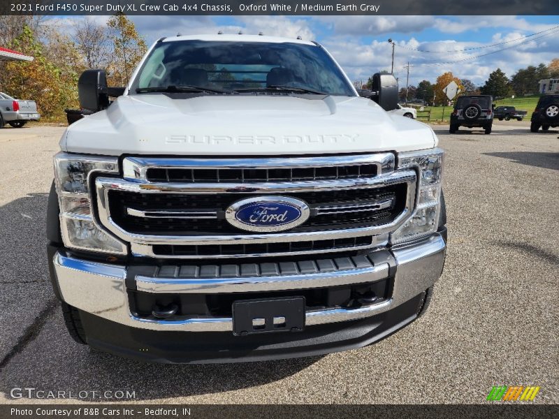 Oxford White / Medium Earth Gray 2021 Ford F450 Super Duty XL Crew Cab 4x4 Chassis