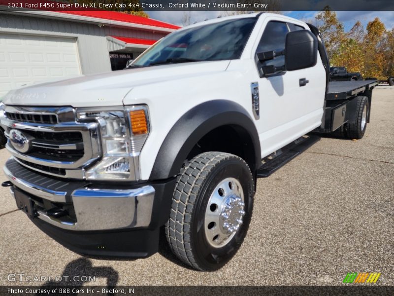 Oxford White / Medium Earth Gray 2021 Ford F450 Super Duty XL Crew Cab 4x4 Chassis