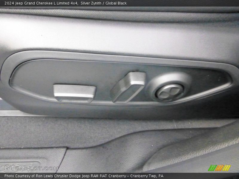 Front Seat of 2024 Grand Cherokee L Limited 4x4