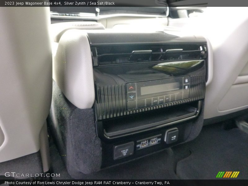 Controls of 2023 Wagoneer Base 4x4