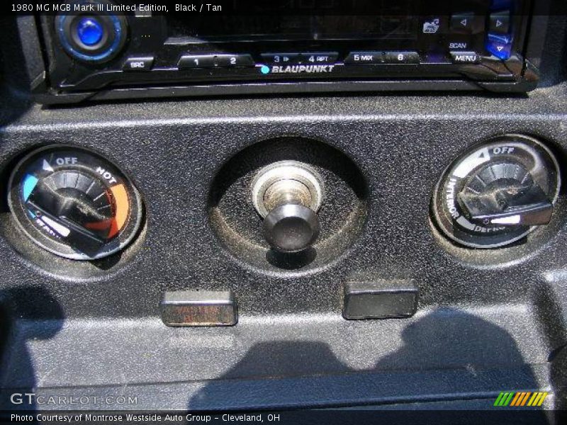 Controls of 1980 MGB Mark III Limited Edition