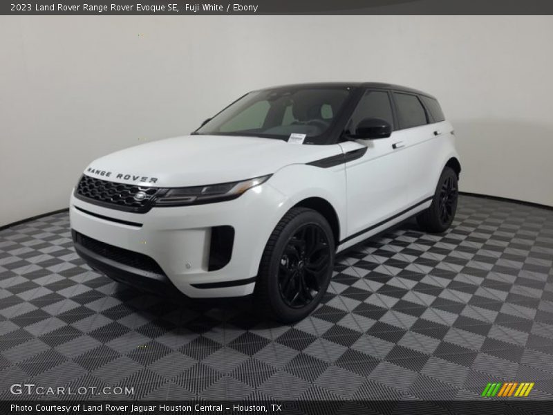 Fuji White / Ebony 2023 Land Rover Range Rover Evoque SE