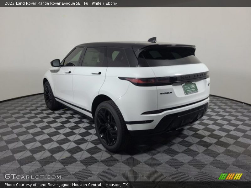 Fuji White / Ebony 2023 Land Rover Range Rover Evoque SE