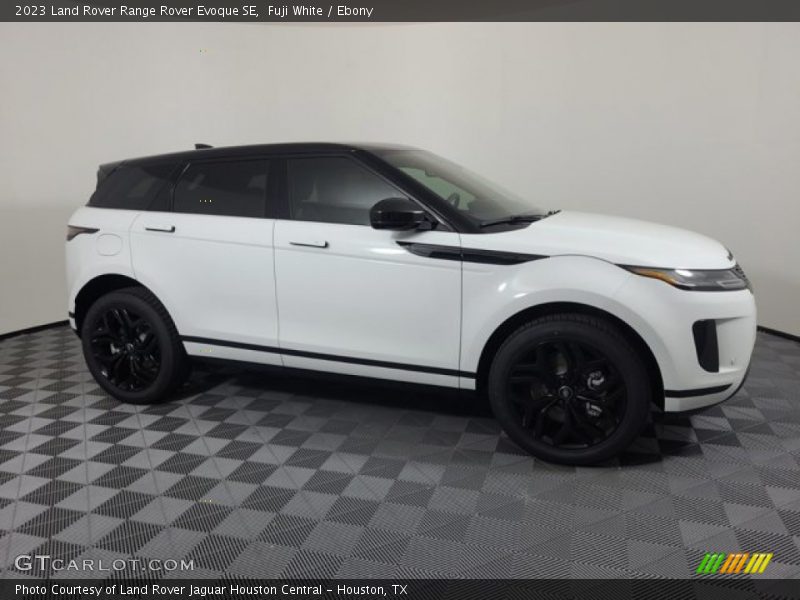 Fuji White / Ebony 2023 Land Rover Range Rover Evoque SE