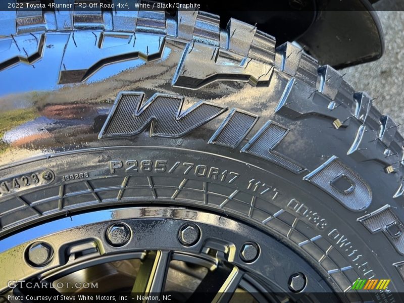 White / Black/Graphite 2022 Toyota 4Runner TRD Off Road 4x4