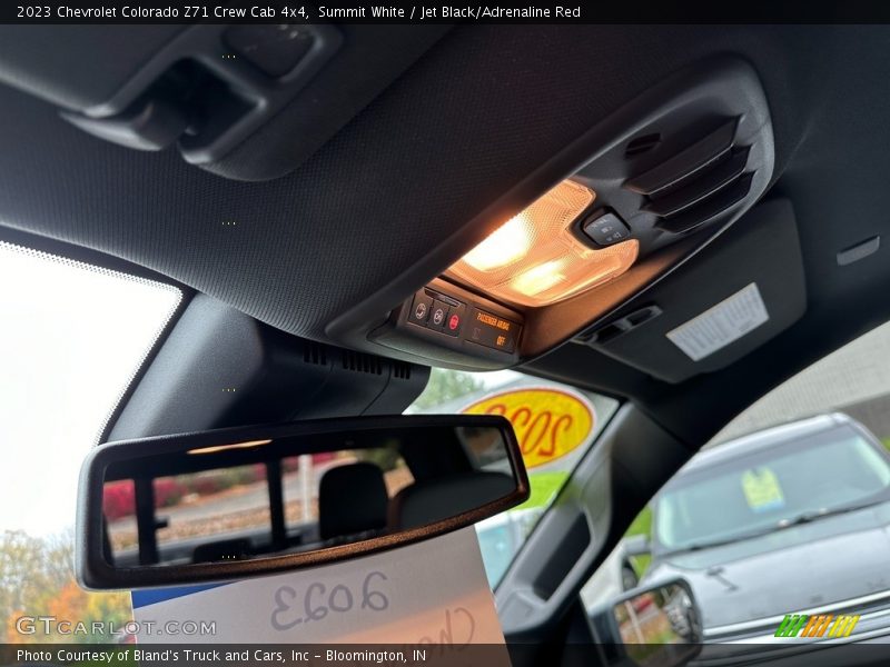 Summit White / Jet Black/Adrenaline Red 2023 Chevrolet Colorado Z71 Crew Cab 4x4