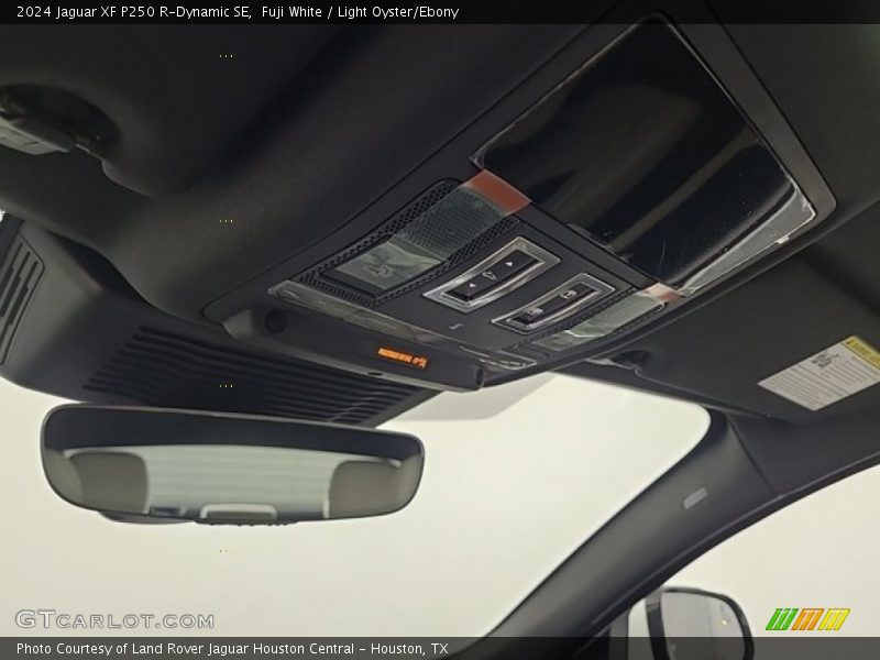Fuji White / Light Oyster/Ebony 2024 Jaguar XF P250 R-Dynamic SE