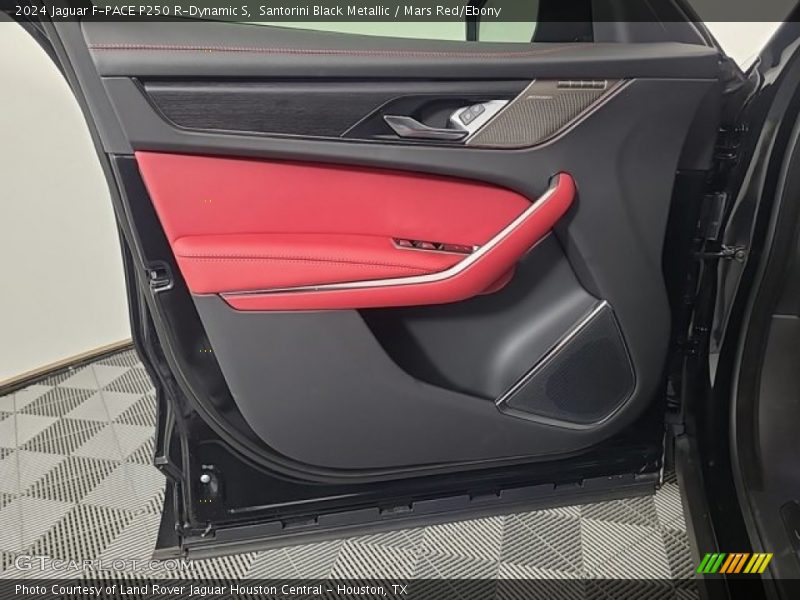 Door Panel of 2024 F-PACE P250 R-Dynamic S