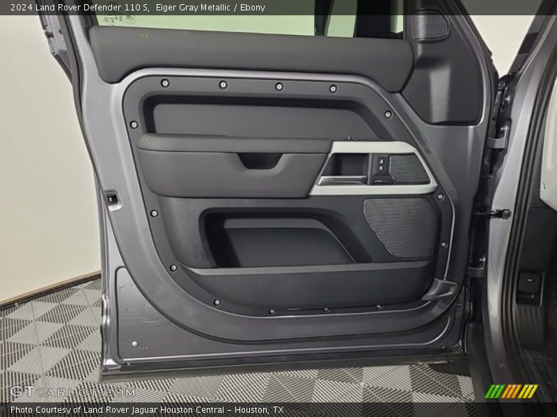 Door Panel of 2024 Defender 110 S