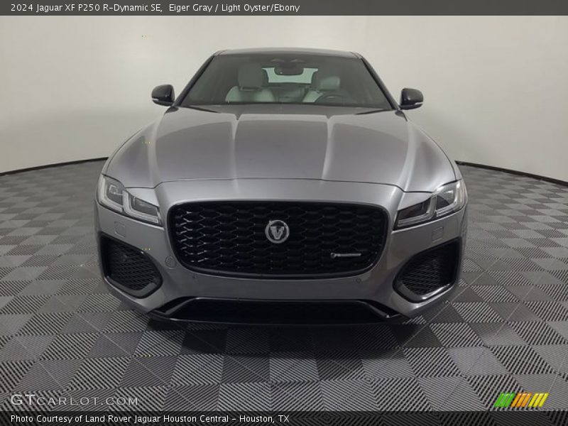  2024 XF P250 R-Dynamic SE Eiger Gray