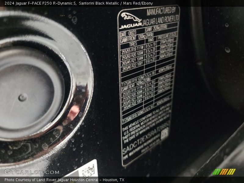 Santorini Black Metallic / Mars Red/Ebony 2024 Jaguar F-PACE P250 R-Dynamic S
