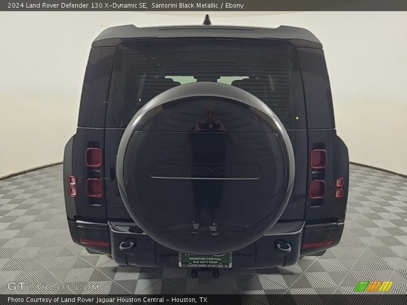 Santorini Black Metallic / Ebony 2024 Land Rover Defender 130 X-Dynamic SE
