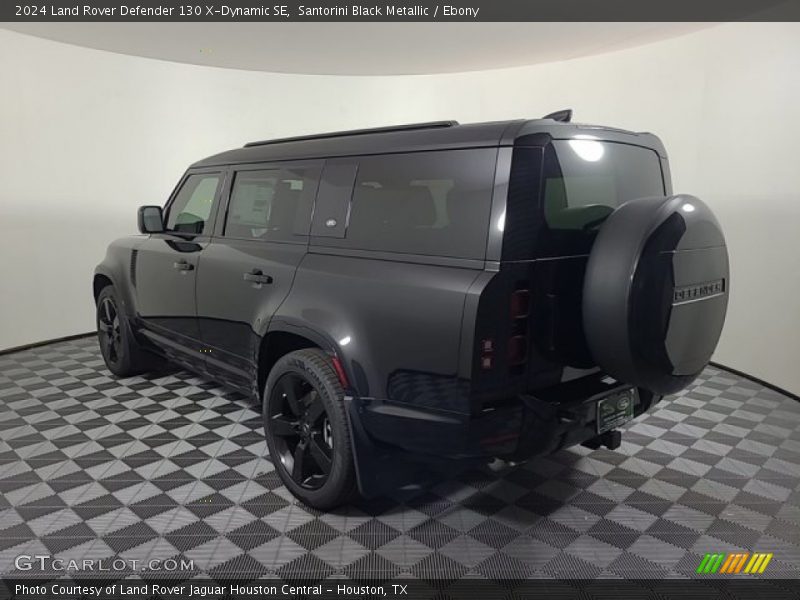  2024 Defender 130 X-Dynamic SE Santorini Black Metallic