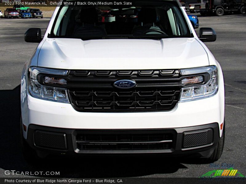 Oxford White / Black Onyx/Medium Dark Slate 2023 Ford Maverick XL