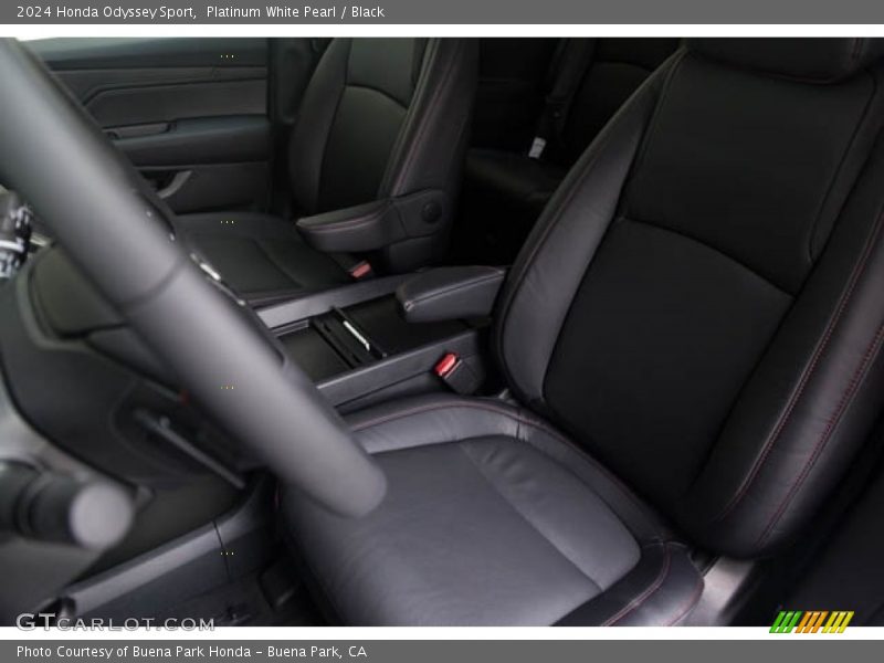 Platinum White Pearl / Black 2024 Honda Odyssey Sport