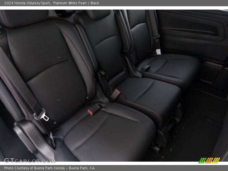 Platinum White Pearl / Black 2024 Honda Odyssey Sport