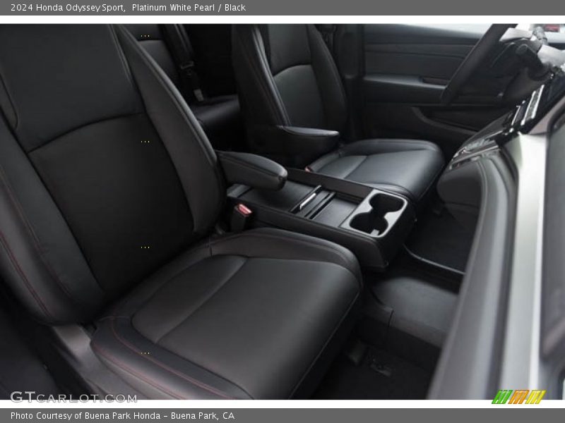 Platinum White Pearl / Black 2024 Honda Odyssey Sport