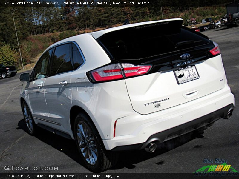 Star White Metallic Tri-Coat / Medium Soft Ceramic 2024 Ford Edge Titanium AWD