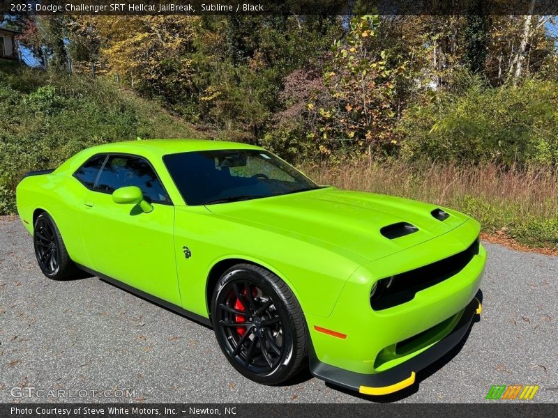Front 3/4 View of 2023 Challenger SRT Hellcat JailBreak