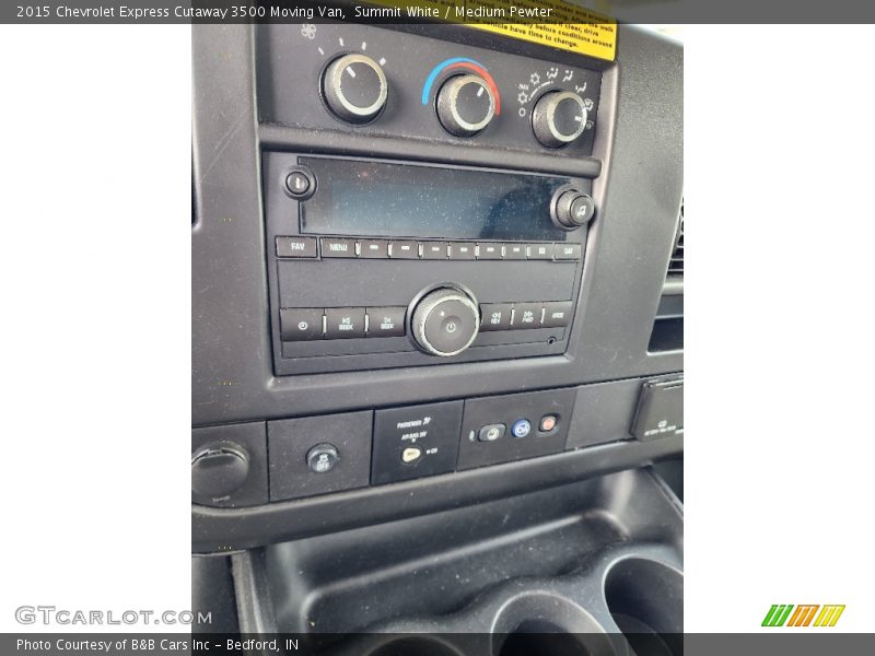 Summit White / Medium Pewter 2015 Chevrolet Express Cutaway 3500 Moving Van