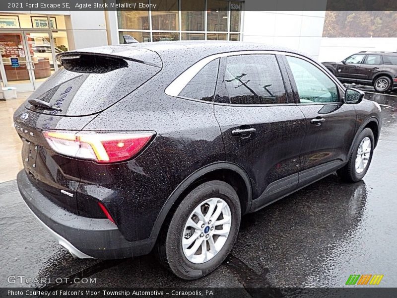 Agate Black Metallic / Ebony 2021 Ford Escape SE