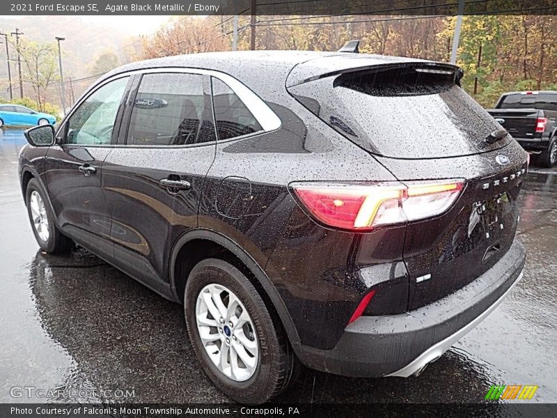 Agate Black Metallic / Ebony 2021 Ford Escape SE