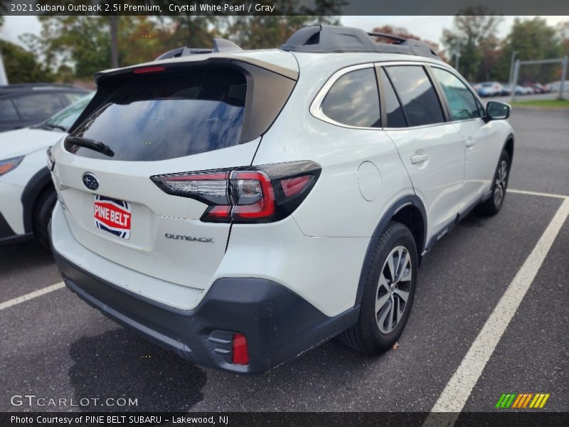 Crystal White Pearl / Gray 2021 Subaru Outback 2.5i Premium