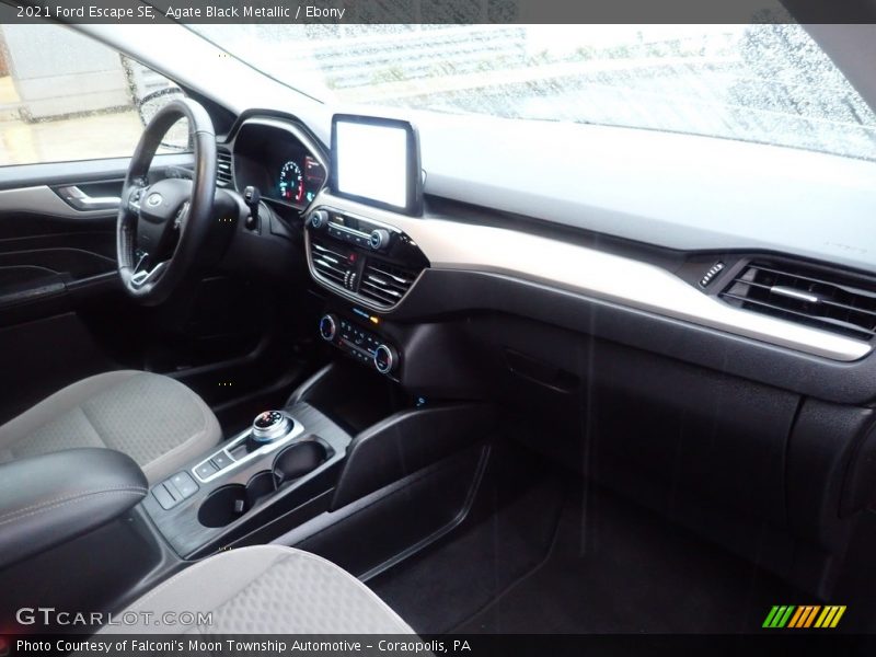 Agate Black Metallic / Ebony 2021 Ford Escape SE