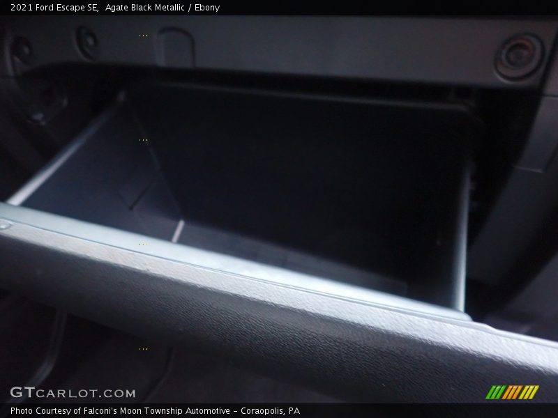 Agate Black Metallic / Ebony 2021 Ford Escape SE