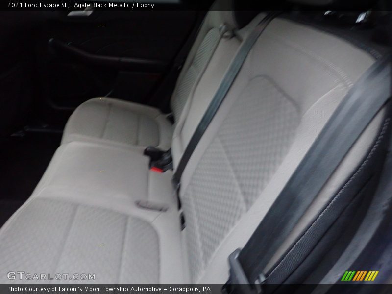 Agate Black Metallic / Ebony 2021 Ford Escape SE