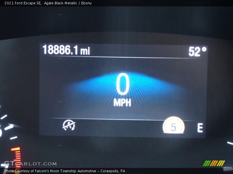 Agate Black Metallic / Ebony 2021 Ford Escape SE