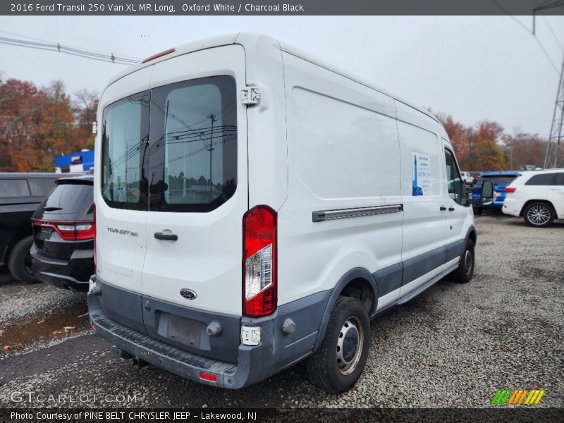 Oxford White / Charcoal Black 2016 Ford Transit 250 Van XL MR Long