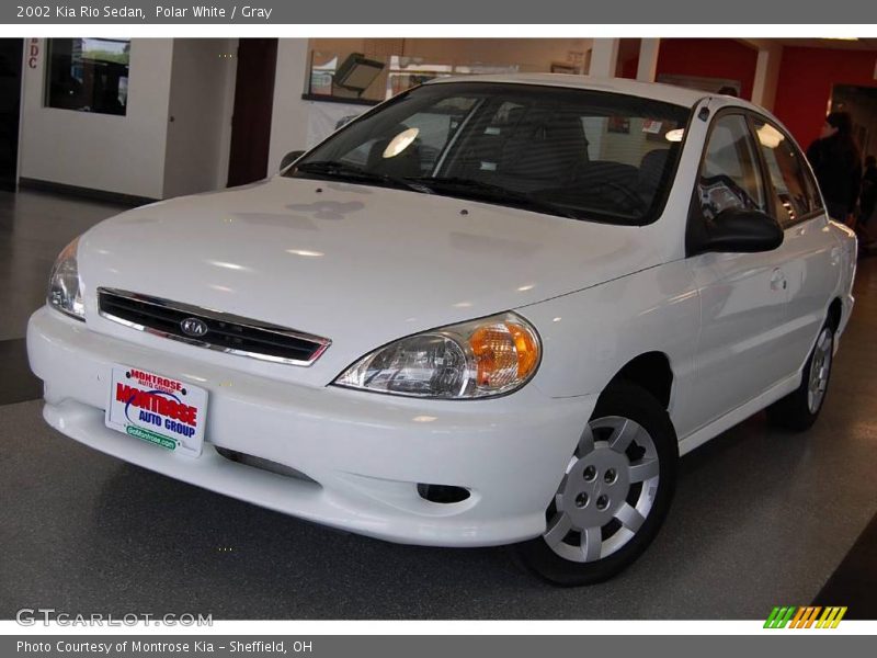 Polar White / Gray 2002 Kia Rio Sedan