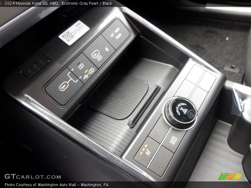 Controls of 2024 Kona SEL AWD
