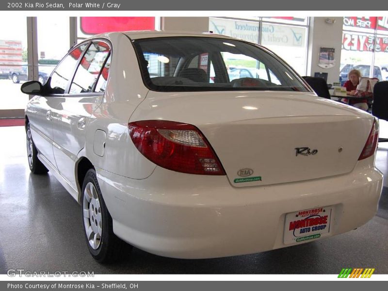 Polar White / Gray 2002 Kia Rio Sedan