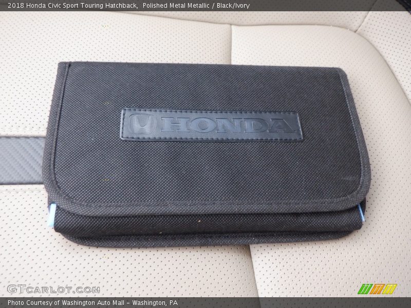 Polished Metal Metallic / Black/Ivory 2018 Honda Civic Sport Touring Hatchback