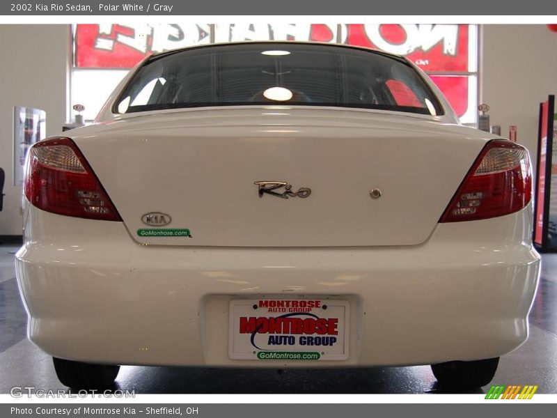 Polar White / Gray 2002 Kia Rio Sedan