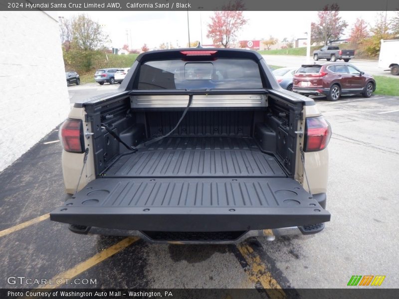  2024 Santa Cruz Limited AWD Trunk