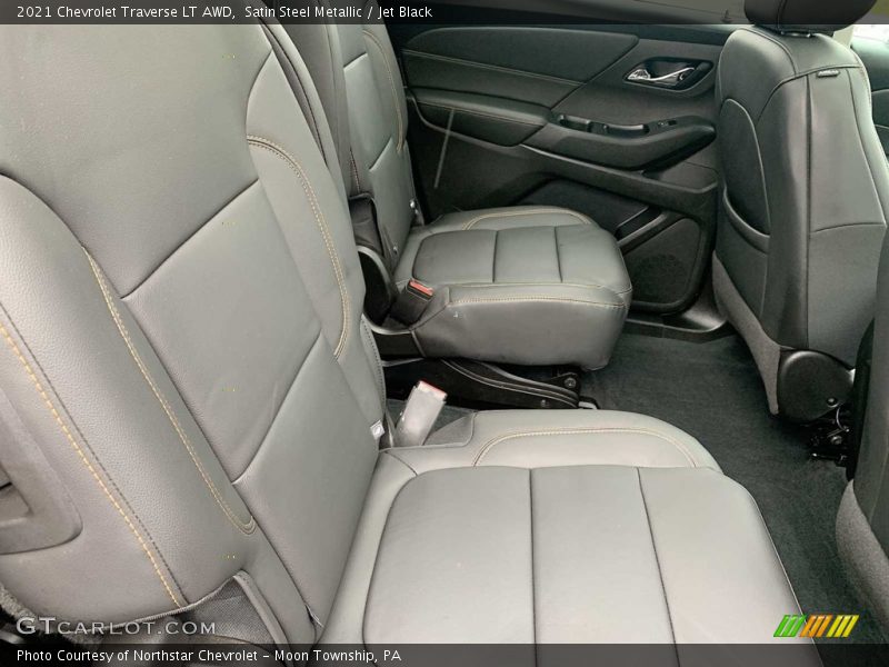Satin Steel Metallic / Jet Black 2021 Chevrolet Traverse LT AWD