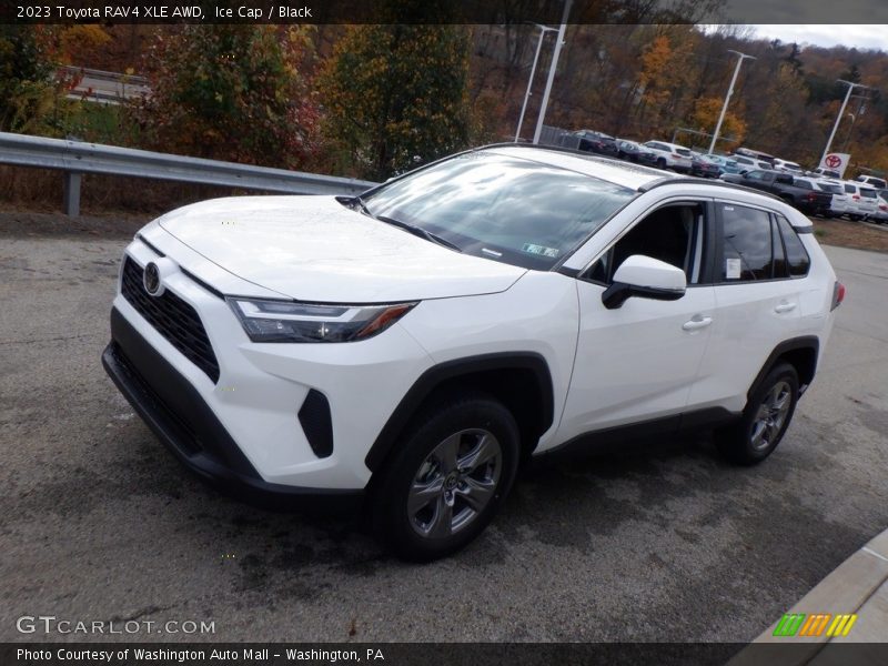 Ice Cap / Black 2023 Toyota RAV4 XLE AWD