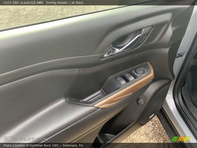 Sterling Metallic / Jet Black 2023 GMC Acadia SLE AWD