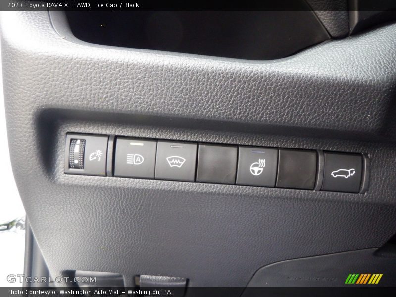 Ice Cap / Black 2023 Toyota RAV4 XLE AWD