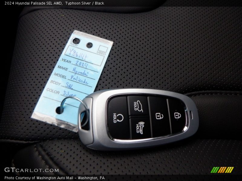 Keys of 2024 Palisade SEL AWD