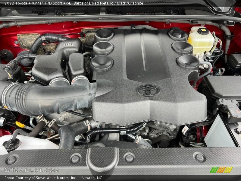 2022 4Runner TRD Sport 4x4 Engine - 4.0 Liter DOHC 24-Valve VVT-i V6