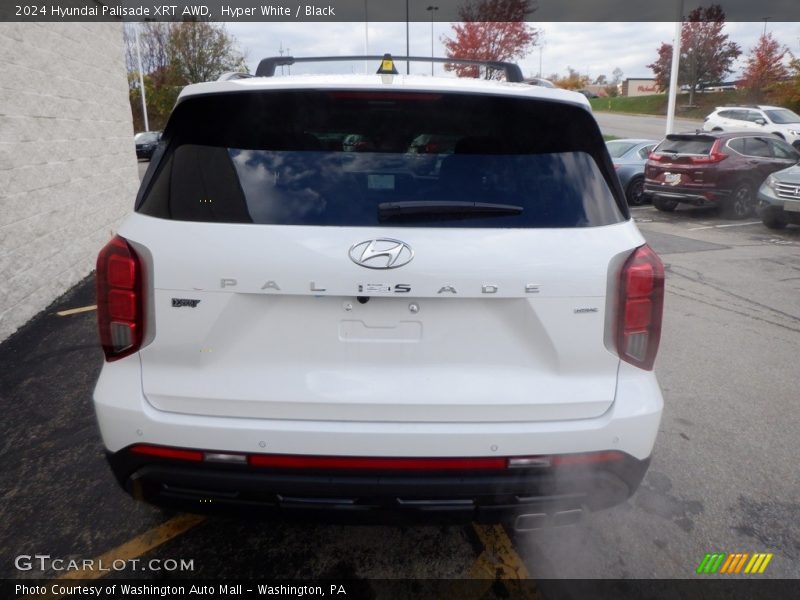 Hyper White / Black 2024 Hyundai Palisade XRT AWD